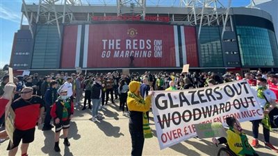 بسبب اعتصامات الجماهير.. تأجيل مباراة مانشستر يونايتد وليفربول في البريميرليج