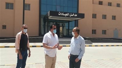 بالصور | د. خالد عبد الغفار يتفقد مستشفى العاشر من رمضان الجامعي ويوجه بسرعة الانتهاء من كافة التجهيزات