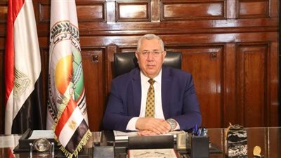 وزير الزراعة يرد على أنباء انتشار 