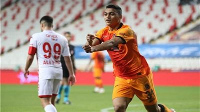 مصطفى محمد مُهدد بالغياب عن أولى مباريات جالطة سراي بدوري أبطال أوروبا