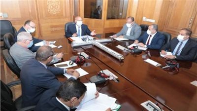 خلال تكريم عدد من قائدي القطارات.. كامل الوزير: الغلق الفوري لكل الفتحات الموجودة بأسوار السكة الحديد  