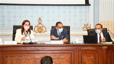بالصور | وزيرة التخطيط تناقش ملامح خطَّة التنمية الاقتصادية والاجتماعية أمام 