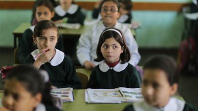إنهاء العام الدراسي من الصف الأول حتى الصف الحادي عشر في فلسطين