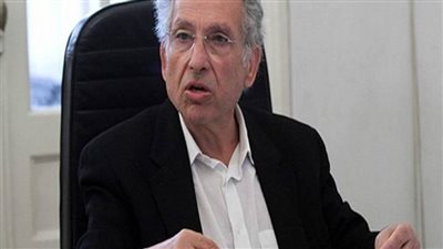 نشطاء مواقع التواصل الاجتماعى يهاجمون ممدوح حمزة: عميل متآمر 