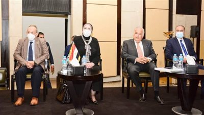 وزيرة التجارة تشارك في مؤتمر استراتيجية زيادة صادرات الدواء إلى أفريقيا