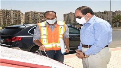 الرئيس السيسي يتفقد أعمال الطرق الجديدة بمنطقة شرق القاهرة