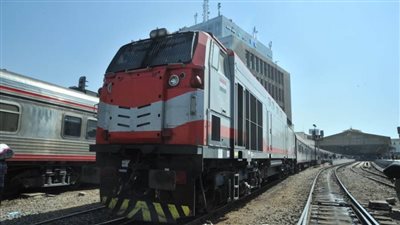 عودة حركة القطارات للعمل بانتظام في الاتجاهين بخط القاهرة / أسوان