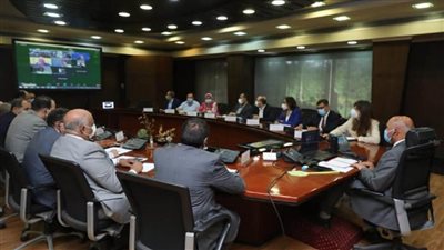 بالصور | كامل الوزير يلتقي وفد البنك الأوروبي لإعادة الإعمار والتنمية