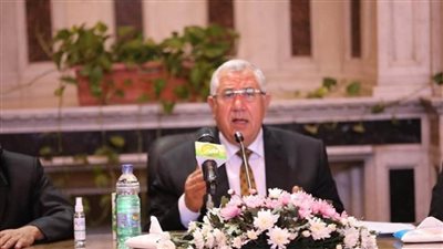 بالصور | القصير يوجه بحوث الصحراء بإيجاد حلول تطبيقية لزيادة إنتاجية البيئات الصحراوية