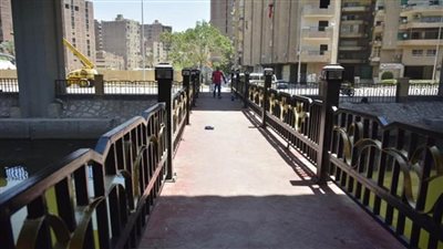بالصور | محافظ الجيزة يحدد موعد انتهاء كباري المشاة بجسر ترعة المريوطية