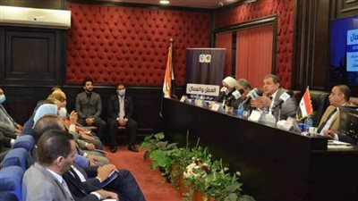 بالصور | وزير القوى العاملة: المشروعات القومية أسهمت في خفض البطالة لـ 7.2% 