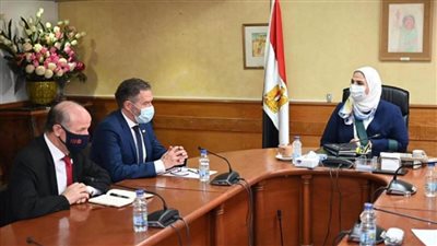 بالصور | وزيرة التضامن تستقبل نائب المديرة التنفيذية بصندوق الأمم المتحدة للسكان