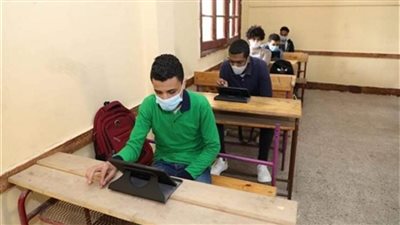 عدم السماح لطلاب الثانوية العامة باصطحاب الكتاب بالامتحانات.. الحكومة ترد