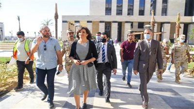 بالصور | وزيرة الهجرة تتفقد مقر الوزارة بالحي الحكومي في العاصمة الإدارية الجديدة