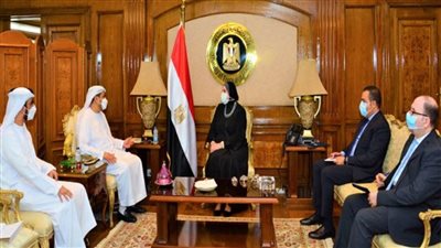 بالصور | وزيرة التجارة تبحث مع سفير الإمارات لدى مصر سبل تعزيز التعاون بين البلدين