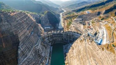 الصين تشغل ثاني أكبر سد للطاقة الكهرومائية بالعالم