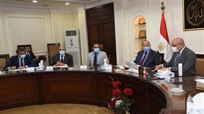 بالصور | وزير الإسكان ومحافظ القاهرة يتابعان تطوير منطقتي 