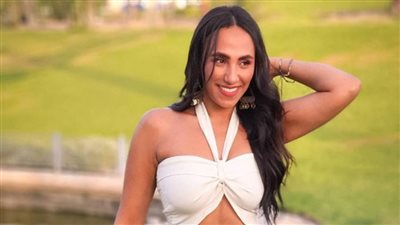 غرامة 10 آلاف لطبيب بيطري تحرش بالفنانة زينب غريب