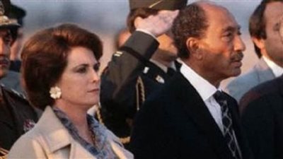 بكلمات مؤثرة.. الخارجية تنعي جيهان السادات