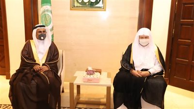 رئيس البرلمان العربي يشيد بجهود خادم الحرمين الشريفين  وملك مملكة البحرين  في دعم أمن واستقرار الوطن العربي