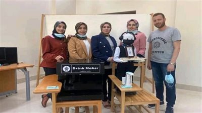 بالصور | طلاب حاسبات ومعلومات كفر الشيخ يبتكرون روبوت ذكي (تفاصيل)