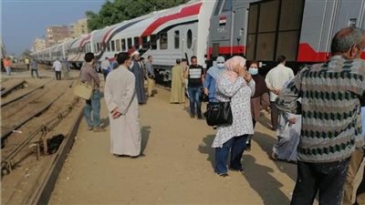 عاجل | خروج جرار قطار عن القضبان بمنوف