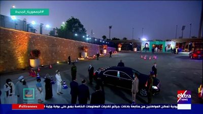 وصول الرئيس السيسي لاستاد القاهرة لحضور المؤتمر الأول لـ
