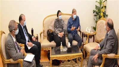 بالصور | وزير التنمية المحلية يبحث مع اتحاد البلدية الهولندية تطوير مركز سقارة