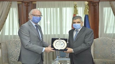 بالصور | الفريق أسامة ربيع يلتقي السفير الأرجنتيني لبحث سبل التعاون المشترك