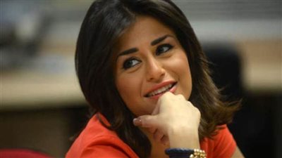 منة فضالي تُبهر جمهورها بـ«نيولوك جديد» (فيديو)