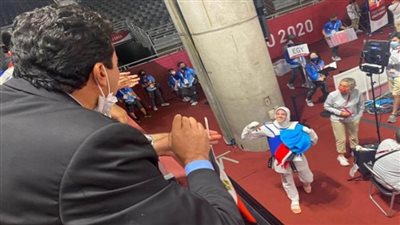 بالصور | وزير الرياضة يهنيء هداية ملاك وسيف عيسي بالفوز ببرونزيتين التايكوندو بطوكيو