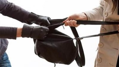 تجديد حبس عاطل متهم بقتل ربة منزل بعد فشله فى سرقة حقيبة يدها بالطالبية