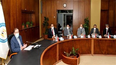 بالصور | وزير البترول يعلن خطة توصيل الغاز الطبيعي للعام المالي الجاري