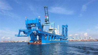 مدبولي يشهد رفع العلم المصري على الكراكة 