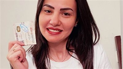 وجه القمر دينا فؤاد تروج لفيلمها 