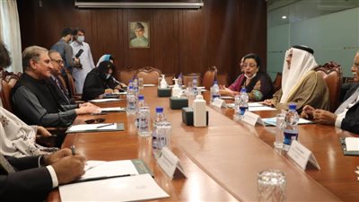 تفاصيل لقاء رئيس البرلمان العربي مع وزير خارجية باكستان في إسلام آباد 