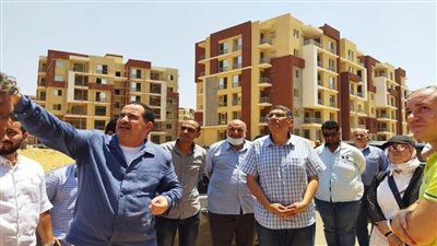 بالصور | مسئولو جهاز 6 أكتوبر يتابعون سير العمل بـ