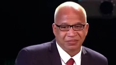 أول ظهور لشريف دسوقي في عمل فني بعد بتر ساقه «فيديو»