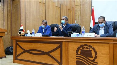 القيادات التتفذية بقنا يشاركون في جلسه نقاشية مع برنامج الغذاء العالمي  لدعم القري الاكثر احتياجا  