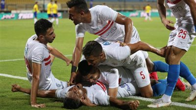 الزمالك يفوز على الإسماعيلي بهدفين ويؤمن صدارة الدوري 