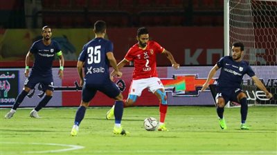 الشوط الأول.. الأهلي يتقدم على إنبي بهدفين دون رد