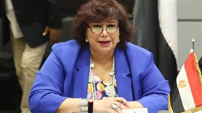 تعرف علي هدايا وزيرة الثقافة لاوائل الثانوية العامة