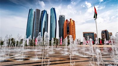أبوظبي تعلن إجراءات جديدة لدخول الوافدين لـ