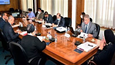 بالصور | وزيرة التجارة تترأس اجتماع مجلس إدارة مركز تحديث الصناعة 