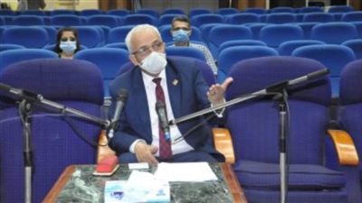 التعليم: لن يسمح للعاملين بدخول مقر العمل مع بدء الدراسة إلا بعد تلقى اللقاح