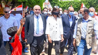 وزيرة الهجرة تختتم زيارتها إلى القليوبية بتفقد مشروعات حياة كريمة