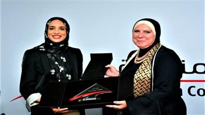 بالصور | وزيرة التجارة: اهتمام كبير من الدولة بصناعة البطل الرياضي