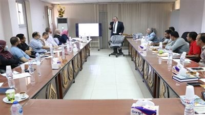 بالصور | لرفع أداء العاملين.. 