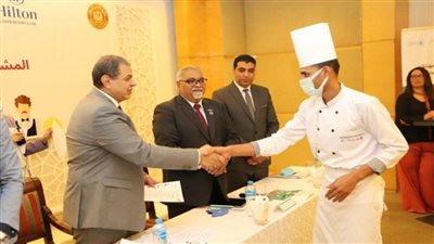 بالصور | سعفان يشهد ختام أول تدريب مهني من نوعه في مجال الفندقة مجانا بالأقصر