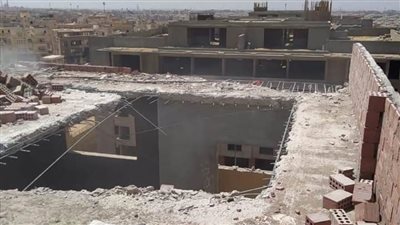 حملات لإزالة الإشغالات وضبط المخالفات بمدينتي العبور والقاهرة الجديد